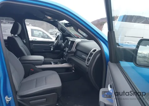 2021 Ram 1500 Big Horn 4X4 6'4 Box из США, поврежденный, VIN 1C6SRFBT5MN759560